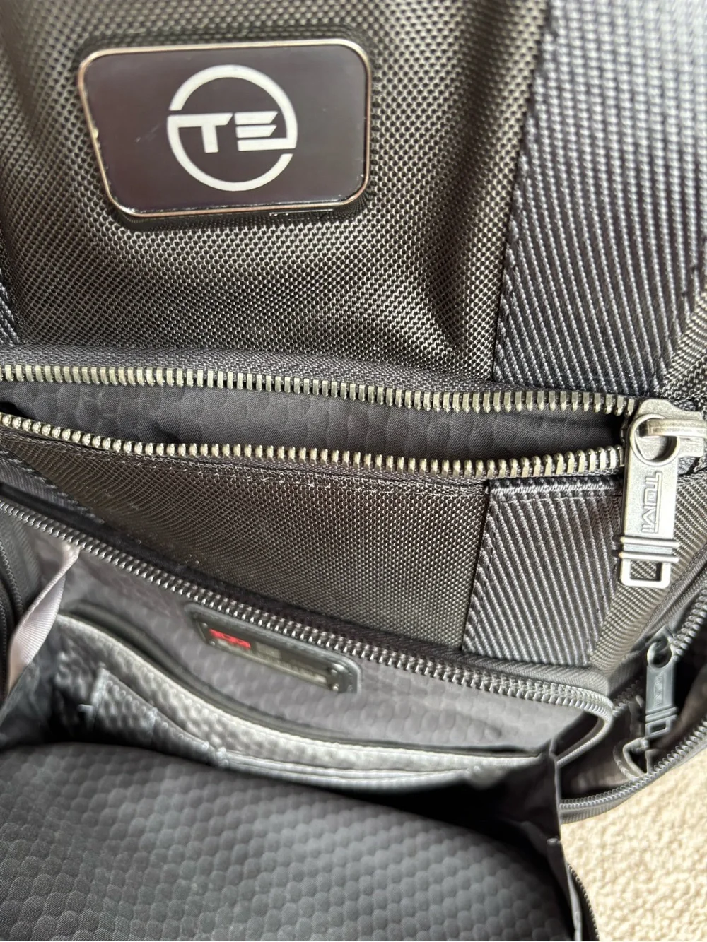 Tumi alpha bravo